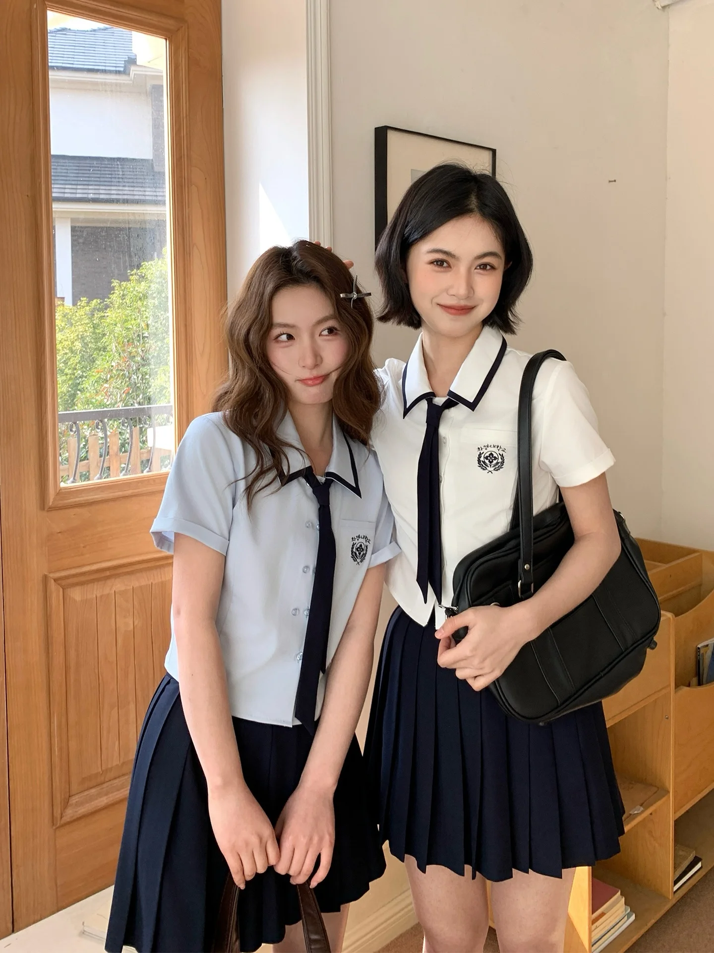 

Tokyo Seasonal JK Uniform Shirt Slimming Short Sleeve School Style Set with Pleated Skirt for Women 18-25 Years Old Summer Wear