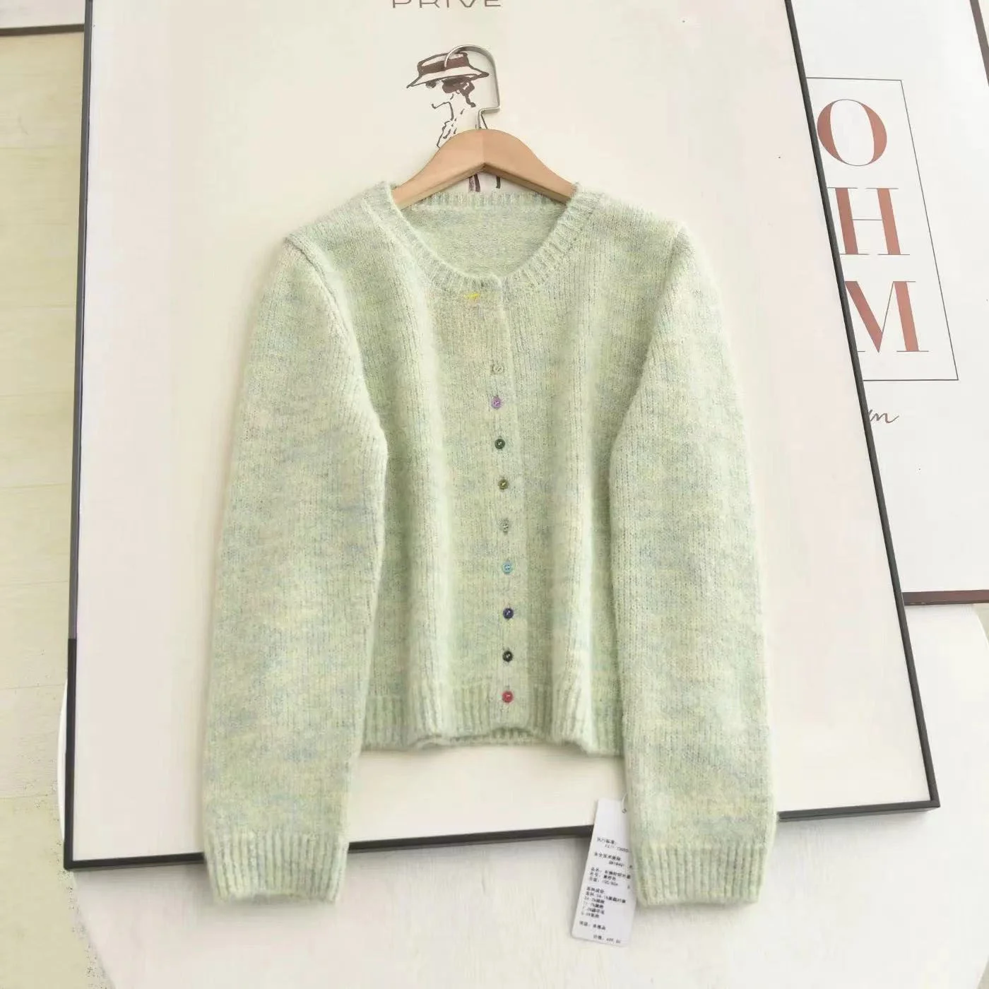 

Sweet Sle Soft Cozy Single Button Knitted Cardigan Sweater for Women in Autumn Winter New Arrival Buttons Design