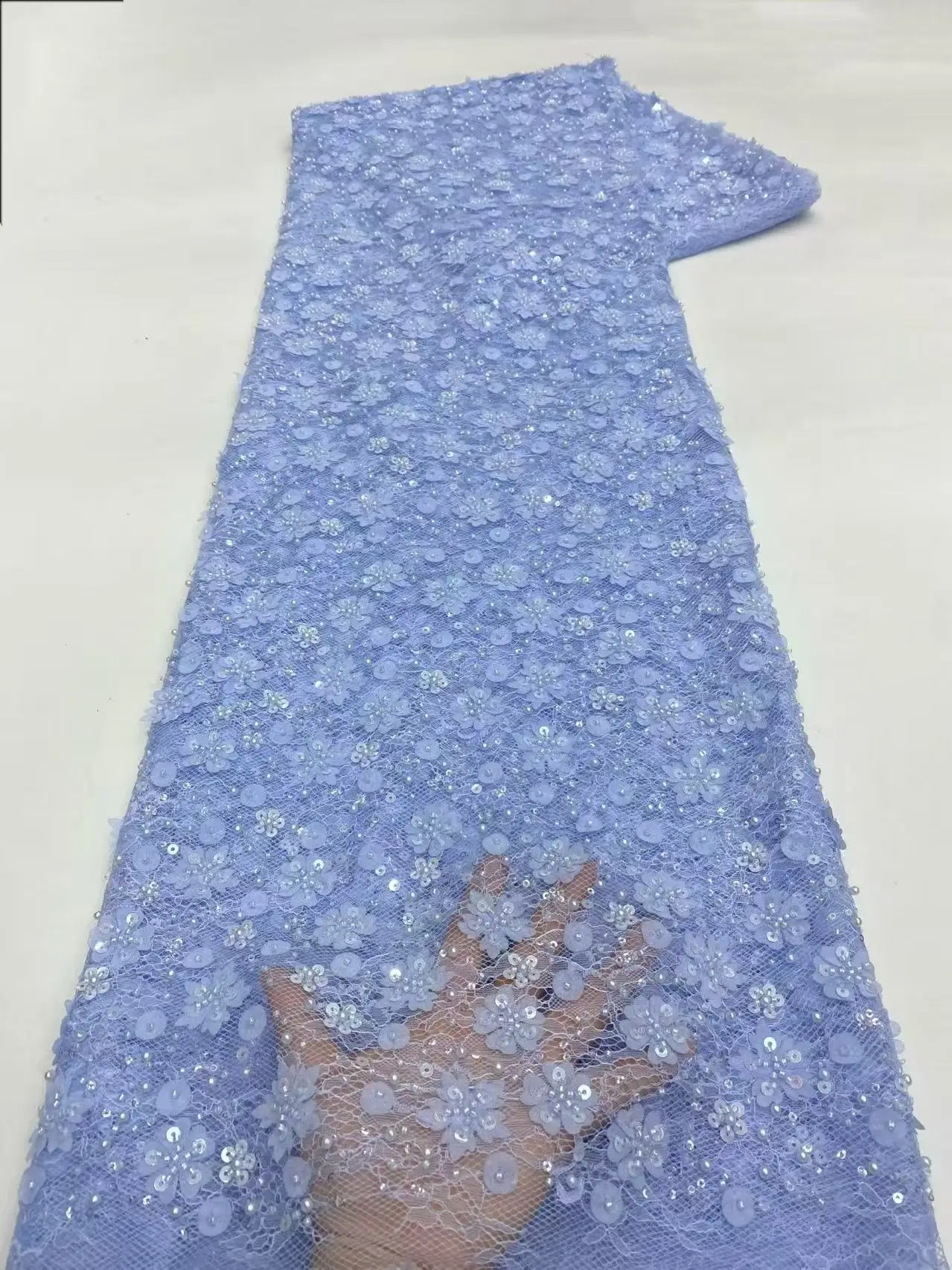 

Африканская небесно-голубая 3D цветочная кружевная белая кружевная ткань 2026, высокое качество, тюль с блестками, кружевная ткань с бисером для шитья платья