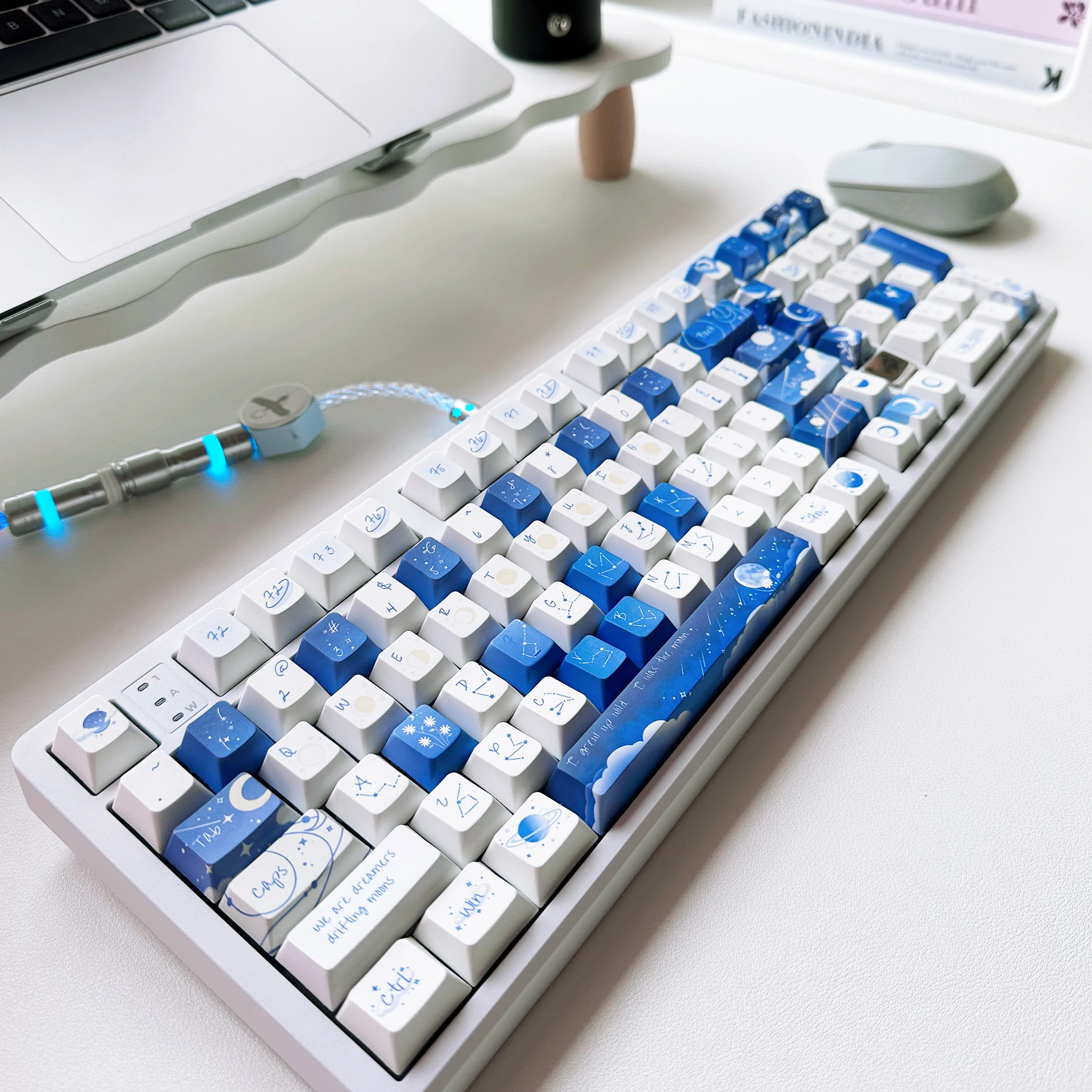星空テーマのかわいいキーキャップ ブルーキーキャップ PBT チェリープロファイル 120キー キーキャップ メカニカルキーボード Made68 Mad68 Wooting 60対応