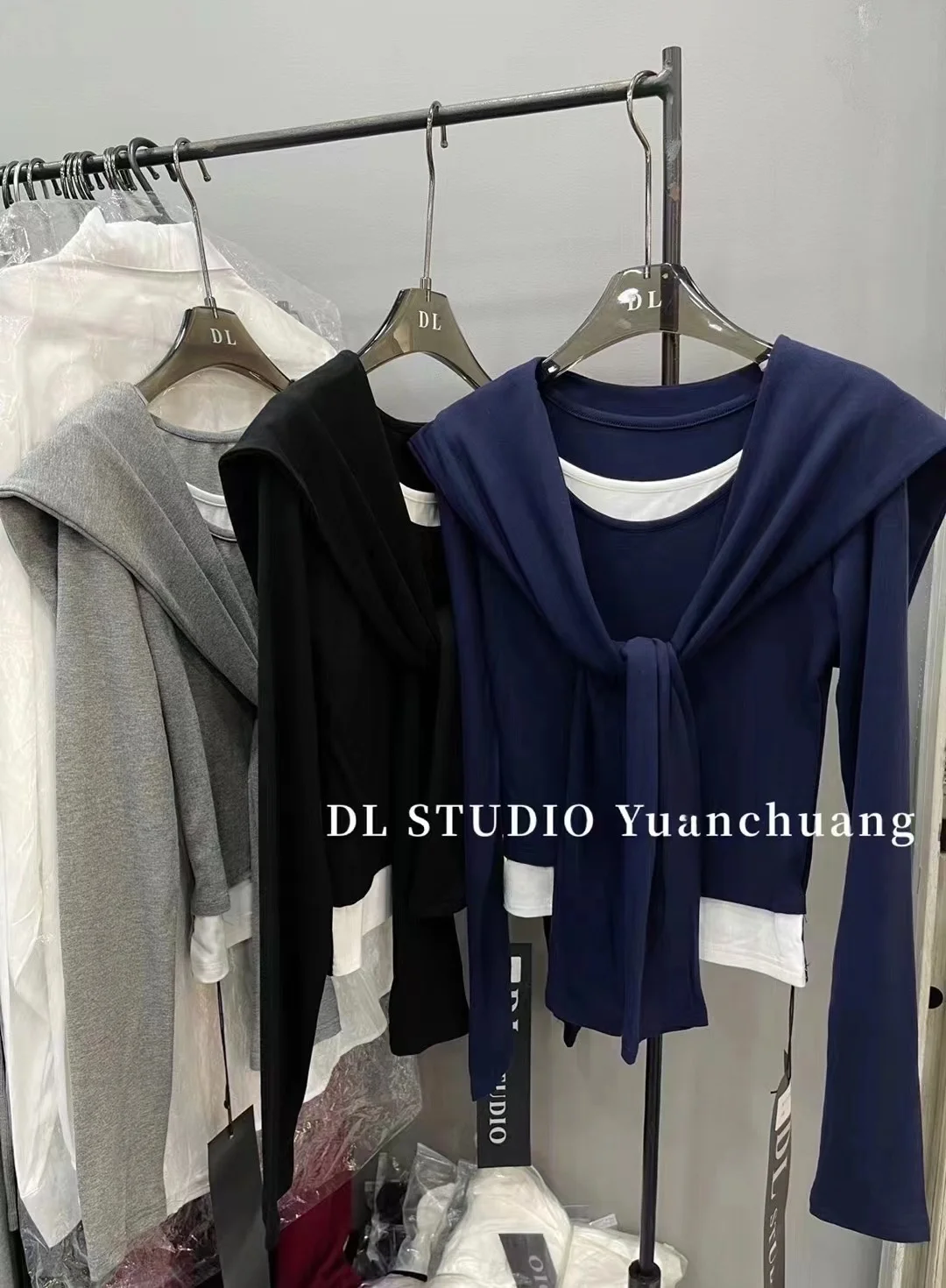 

Korean Sle Design Slim Fit Long Sve T-irt Women's Faion oulder awl Apparels Autumn 2024 New Arrival Casual Wear