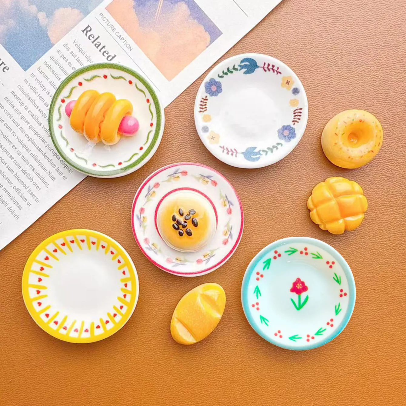 5pcs Dollhouse Miniature Kitchen Plates: Cute Pastoral Style Mini Simulation Tableware, Dining Table Decor Model (without food）