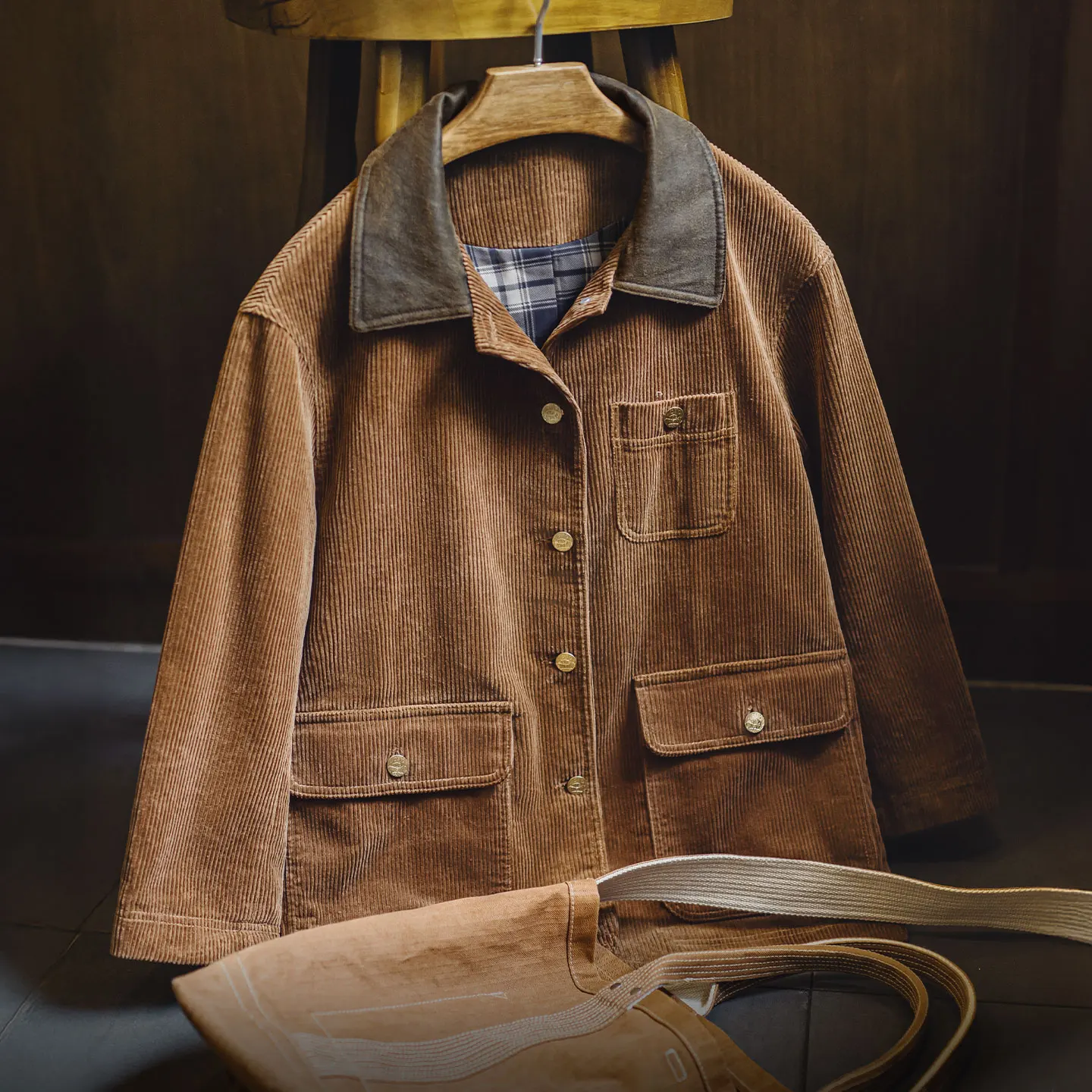 Maden Women’s Corduroy Jacket Colorblock Waxed Collar Utility Coat Retro Button Workwear Short Outerwear for Autumn Winter