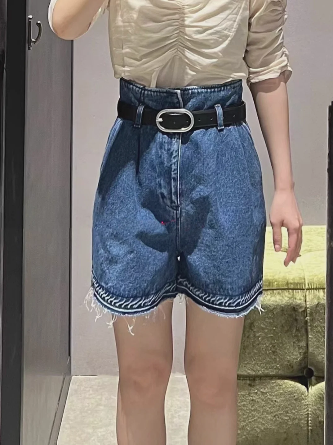 

New 2023 High Waist Bell Bottom Denim Shorts Classic Pure Color M Home Floral Embellished Hemline Women's Summer Fashion
