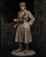 1/16 Scale Die-Cast Resin Figure Model Kit 1945 Soviet Soldier Single Person Unassembled and Unpainted