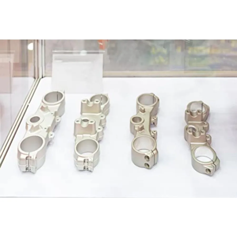 # 7 خرز زجاجي - 8 رطل أو 3.6 كجم - وسائط كاشطة لتفجير الرمل متوسطة 60-80 شبكة أو حبيبة