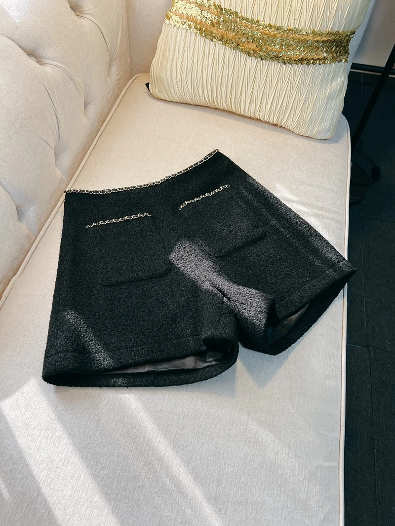 Lingzhiwusis Black Tweed Shorts French Vintage Elegant Top Quality Winter Matching Boots Short Pants New Arrival