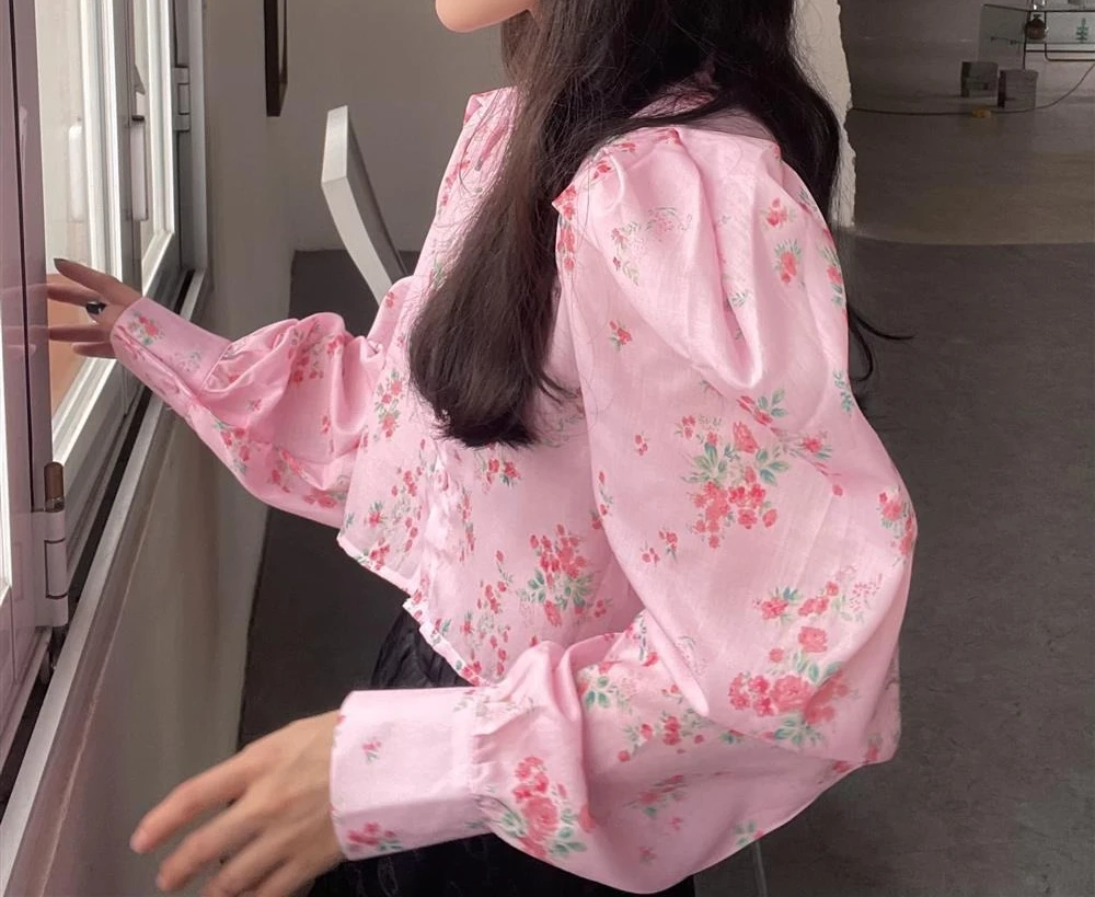 Sweet and Cool Girl Small Floral Age Reduction Pink Shirt Spring and Autumn 2025 New Bubble Long Sleeve Short Waistless Top Tide - Image 3
