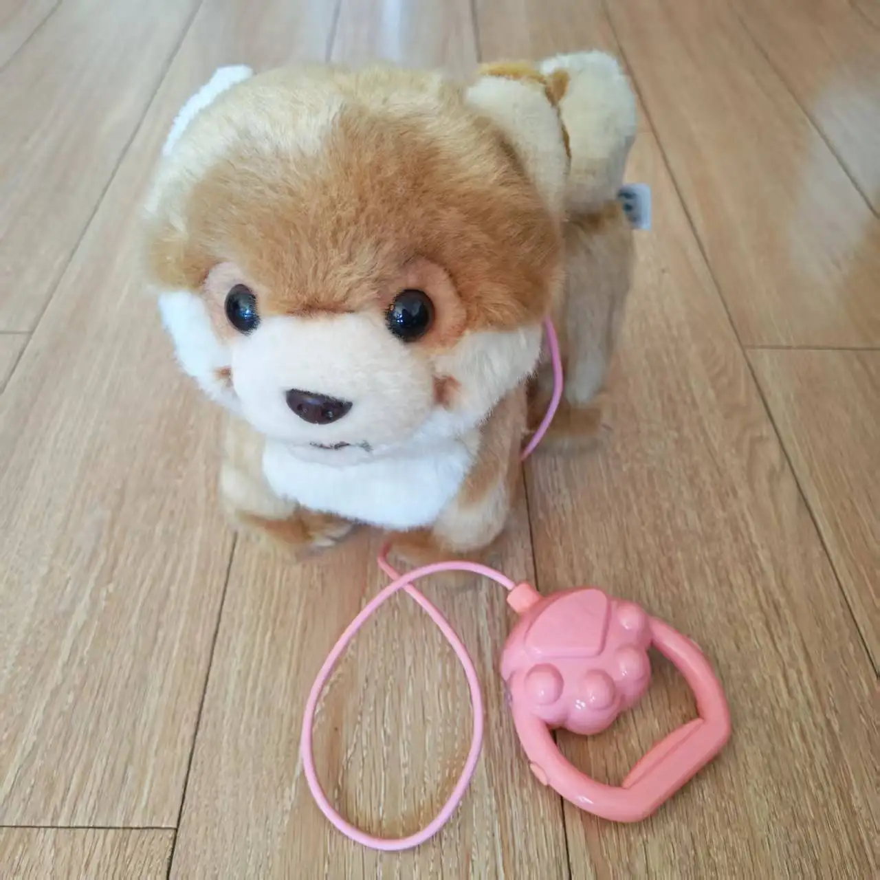 Pluszowa symulacja elektrycznej zabawki-psa, interakcja rodzic-dziecko, uspokaja dziecko uczące się chodzić, elektryczna zabawka.