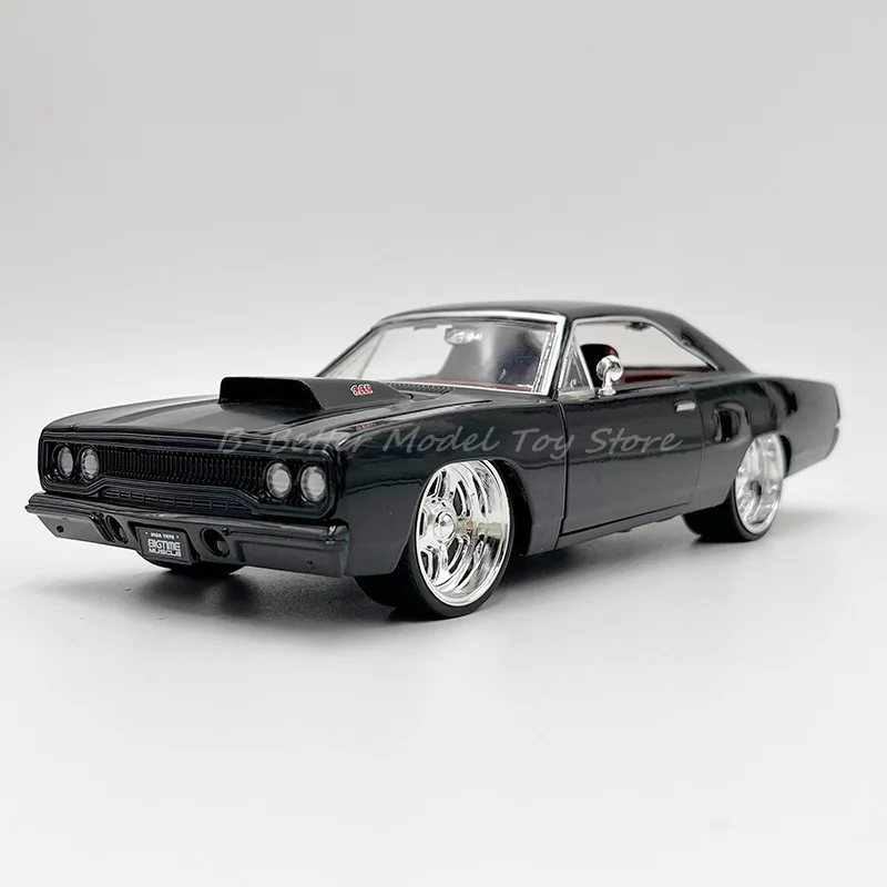 1:24 Diecast Car Model Toy Plymouth Road Runner Vehicle Replica Collector Edition