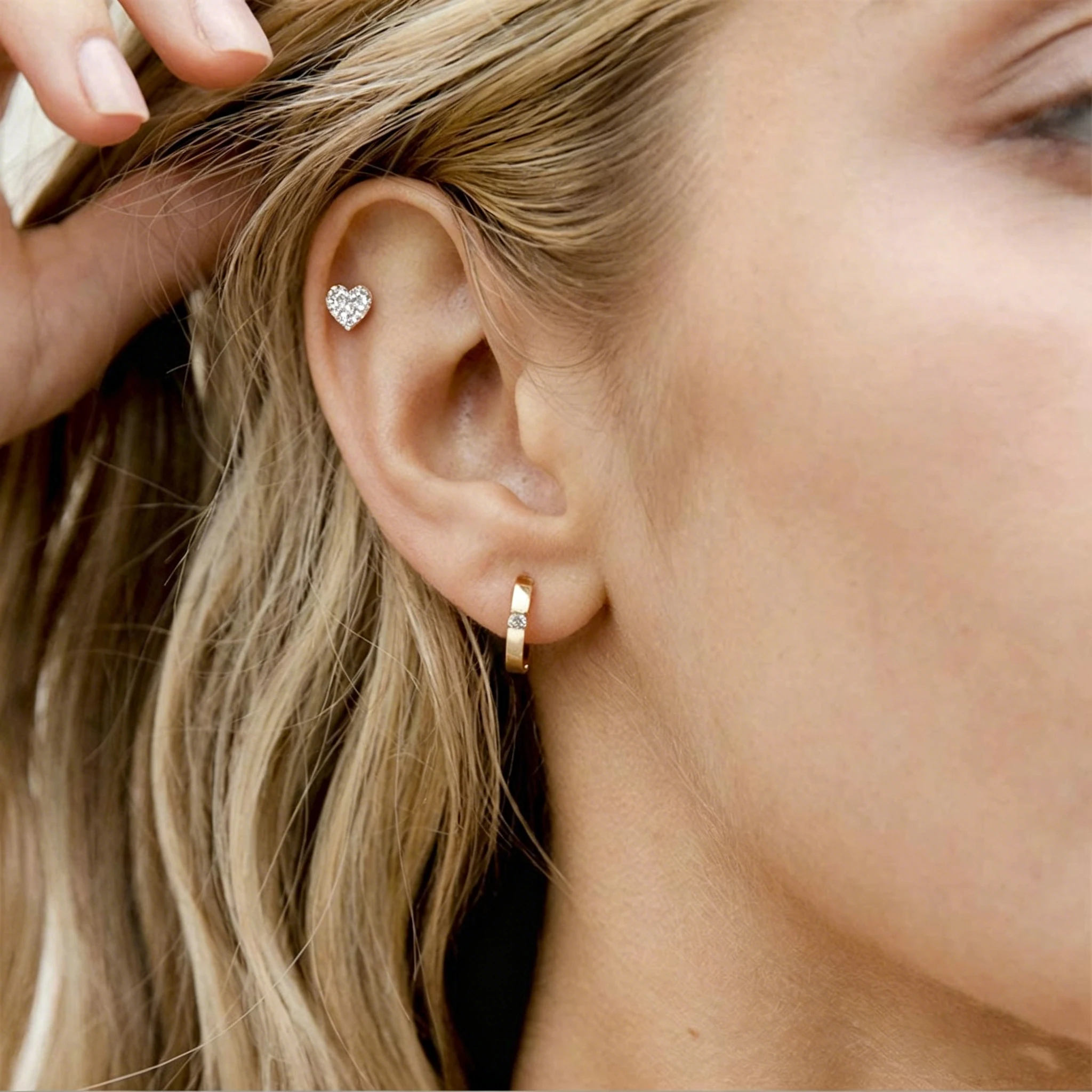 Petites boucles d'oreilles pour hommes et femmes, bijoux Hip Hop, cercle rond, Zircon, couleur or, Clip d'oreille, vente en gros, KBE126