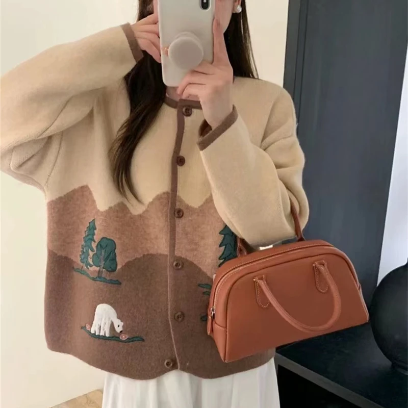 Sweet Hot Girl Embroidered Knitted Cardigan Women's Autumn and Winter O-neck Long Sleeved Sweater Jacket Fashion Female Clothes