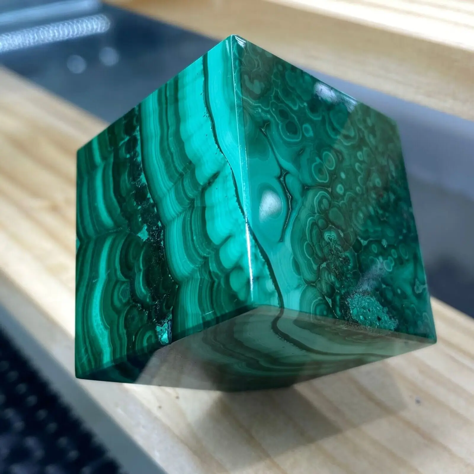 

1pc Natural stone malachite Crystal Rubik's Cube Chakra Spiritual Meditation Reiki Feng Shui room decorated with healing