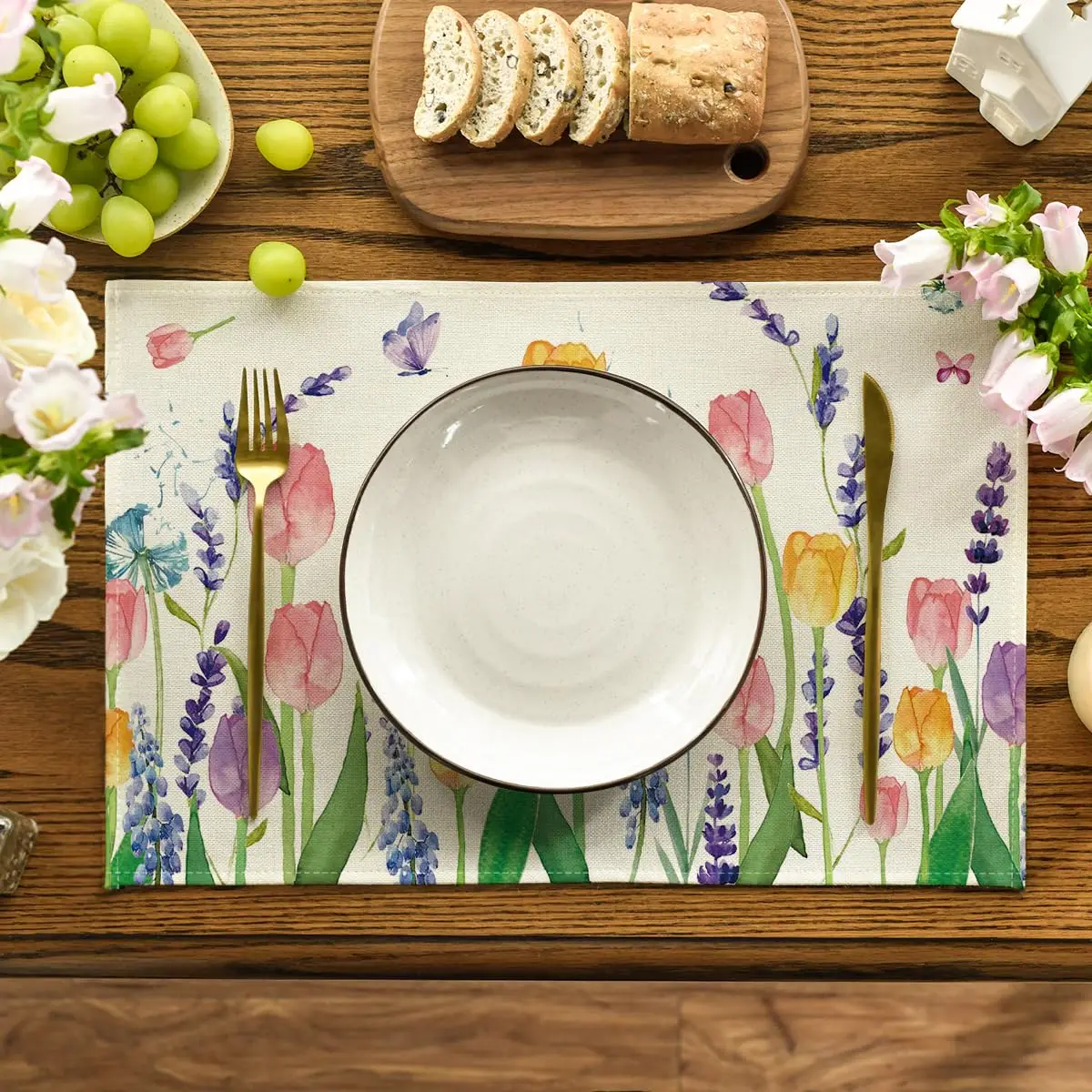 Lavender Tulip Spring Placemats Dining Table, Summer Seasonal Holiday Decoration Rustic Vintage Washable Table Mats Set of 4