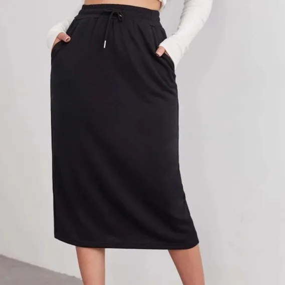 

Ladies Fashion Sporty A-Line Skirt Stretchy Waistband Side Slit Breathable Fabric for Daily Wear