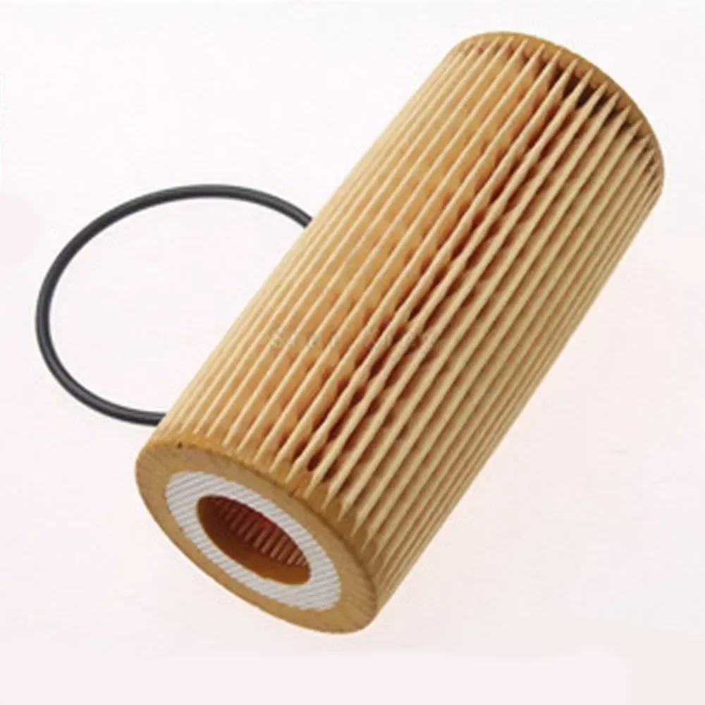 Oil Filter Suitable For Volvo C30 C70 S40 S60 V50 XC60 XC70 Engine Oil Filter 8692305 High Quality