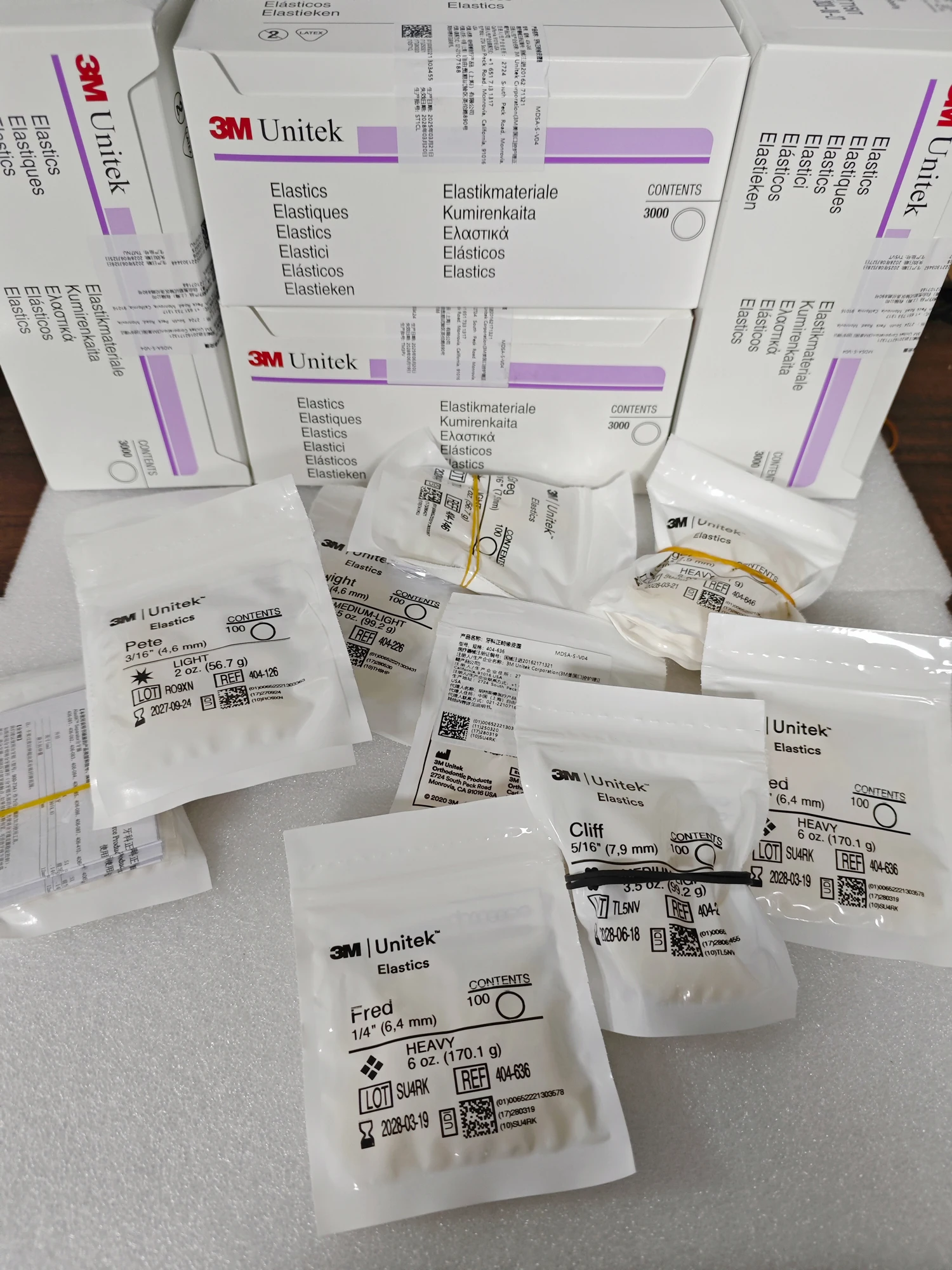 

30bags 100pcs/Bag Dental Elastics Rubber Band 3M Unitek Dental Orthodontic Rubber Bands 1/4" 1/8" 3/8" 3/16" 2OZ 3.5 OZ