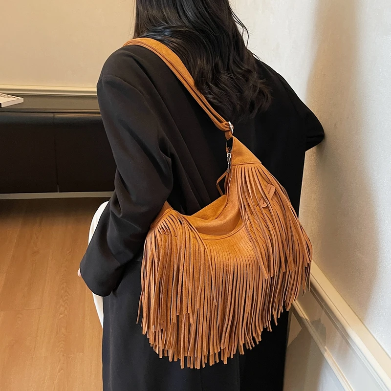 

Autumn and Winter Large Capacity Women's Bag Fashion Tassel Shoulder Bag Quality Suede Leather Commuter Bag Retro Handbag Tote