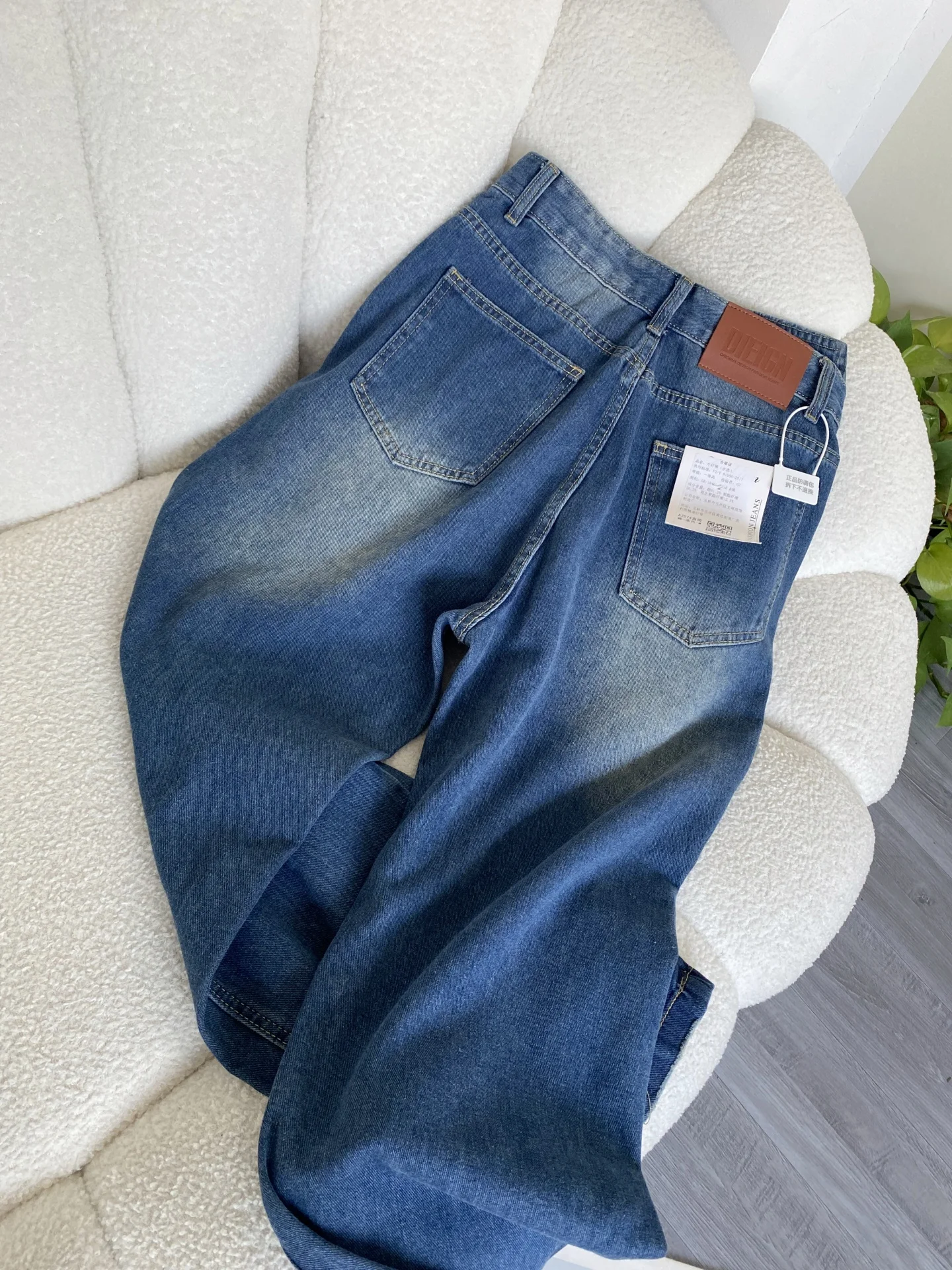 American Style Blue High Street Straight Leg Jeans Irregular Personalized Fashion Pants 2025 Autumn/Winter New Women's Jeans