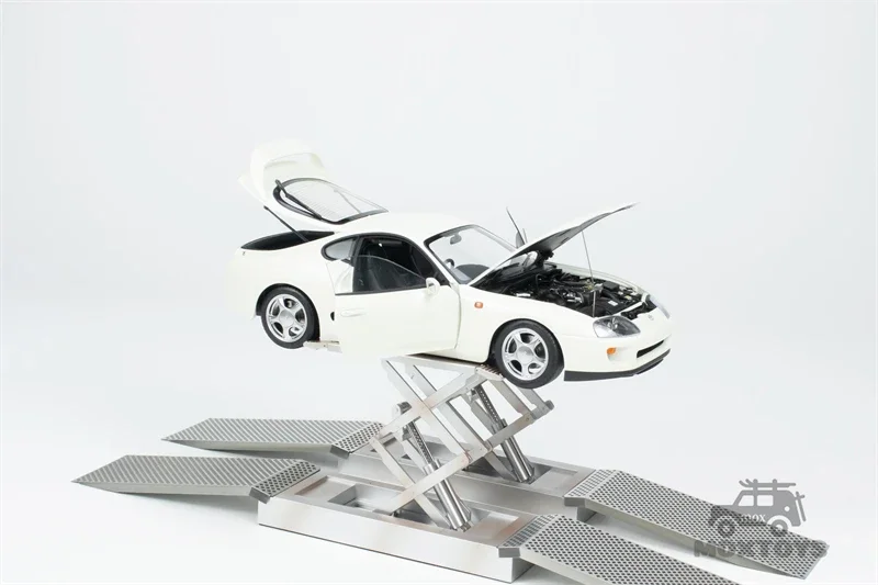 LCD 1:18 Supra A80 White Diecast Model Car