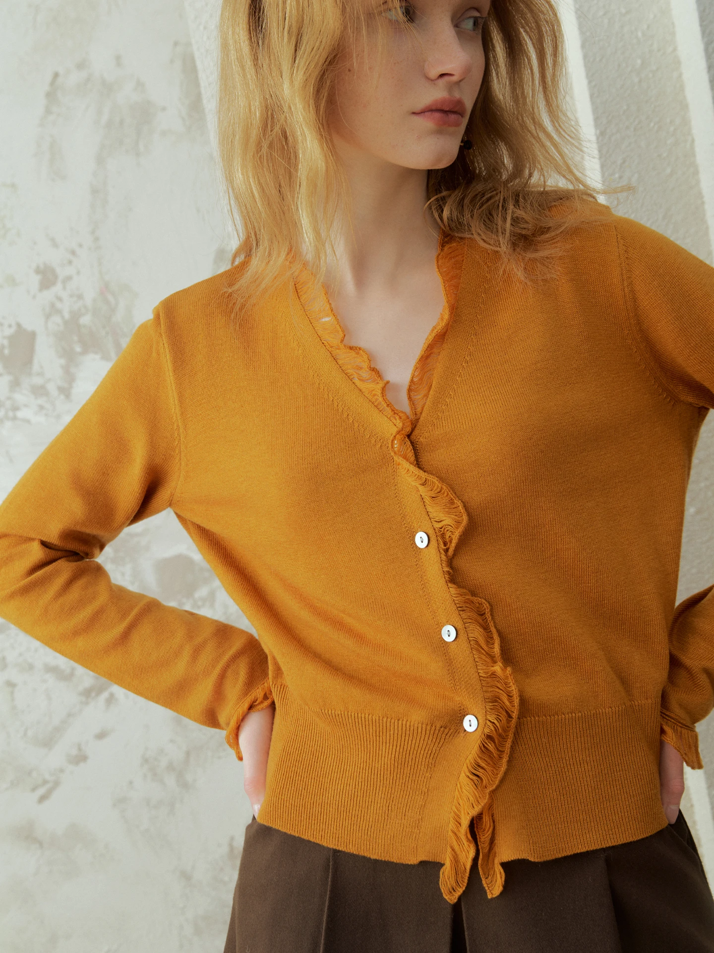 

Oz Simple Versatile Women's Knitted V-ne Lace Trim Single Button Cardigan Spring 2026 Early New Top Casual Sle