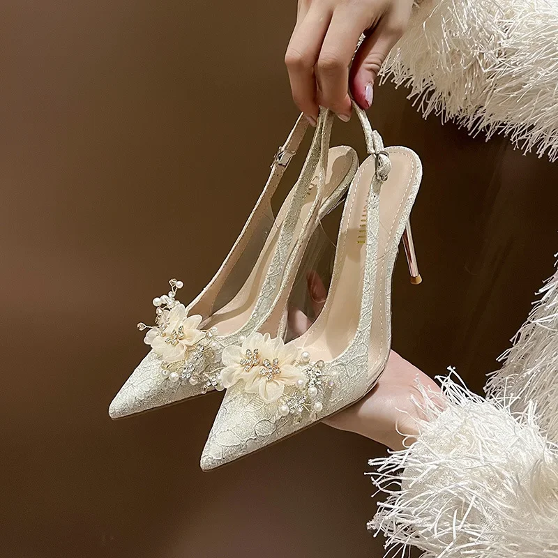 French Bride Gold Wedding Shoes Slim Heels, Pointed Toe, Shallow Mouth Flower Water Diamond High Heels, Headband, Back Hollow