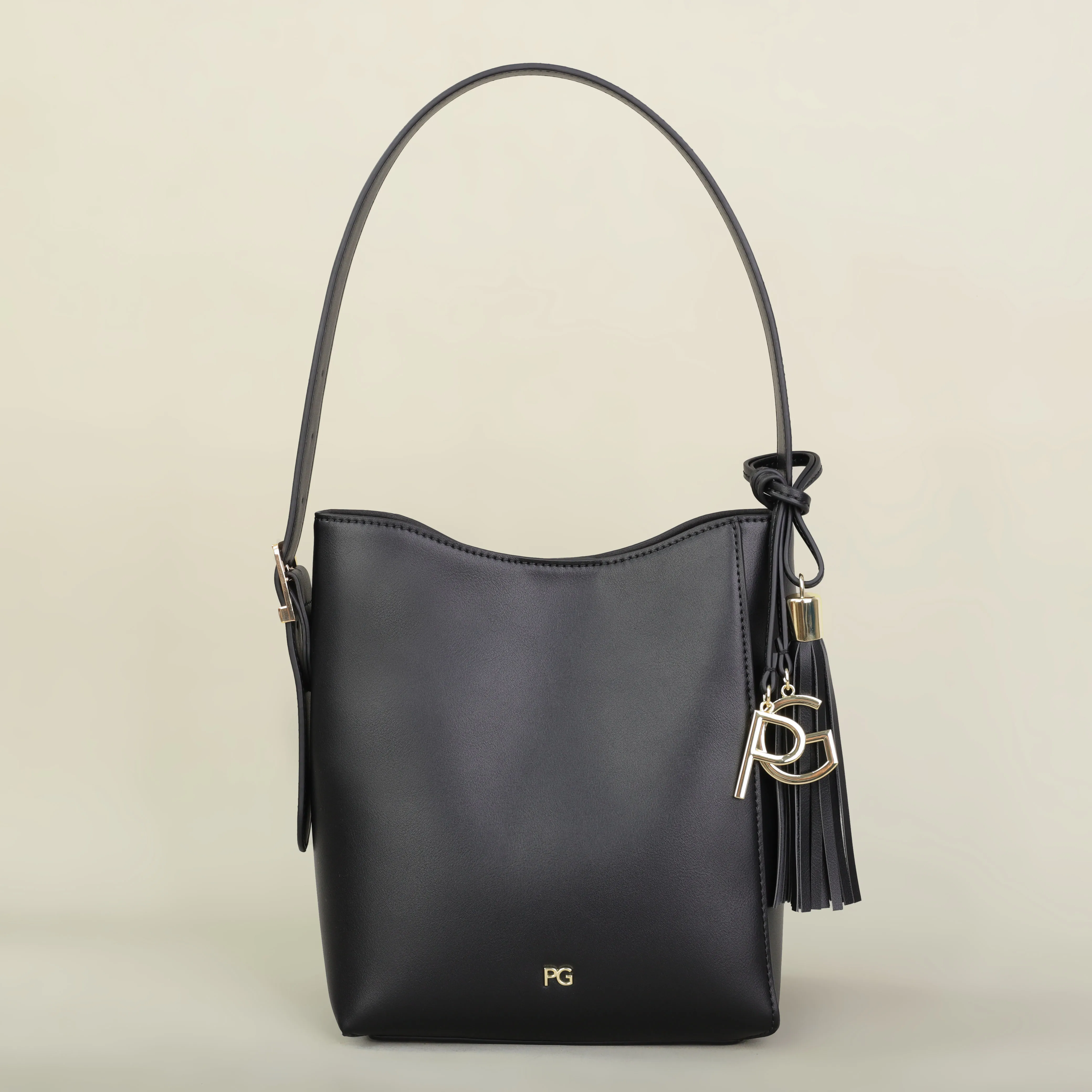 PG Leichte Nischen-Luxus-Schultertasche Neuestes Modedesign Hochwertige Minimalistische Elegante Strandtasche Ausverkauf – Detail 1