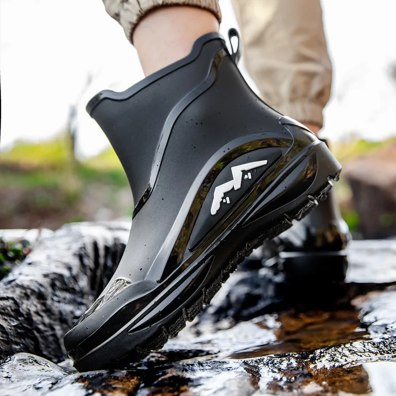 New Men Casual Waterproof Rain Boots Fashion Men Outdoor Slip-on Fishing Shoes Chef Work Ankle Boots Anti-slip Warm Water Shoes