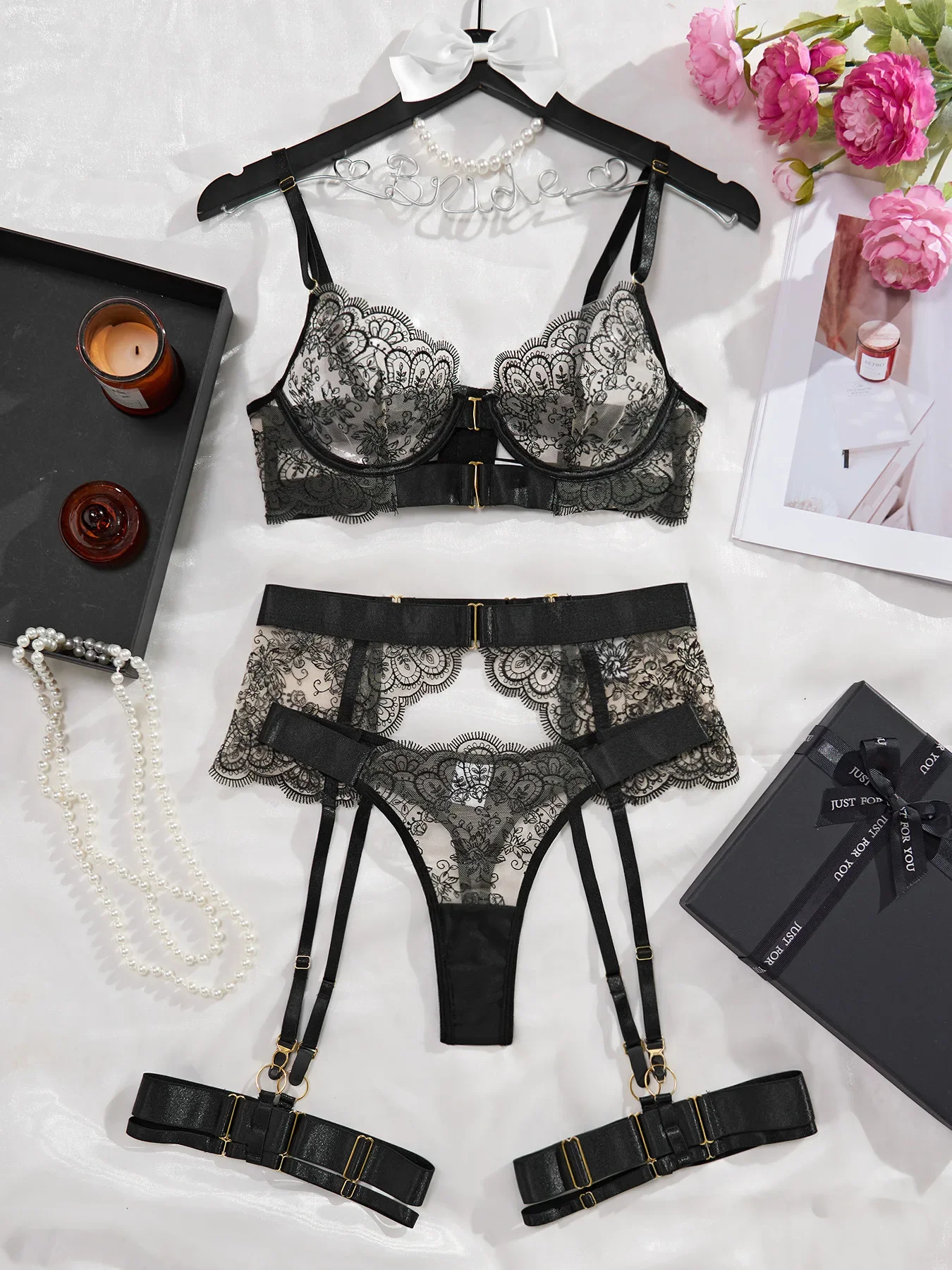

Sexy Perspective Embroidery Eyelash Lace Lingerie Set Women's Sweet Underwear Four Piece Micro Bikini Push Up Exotic Apparel Bra