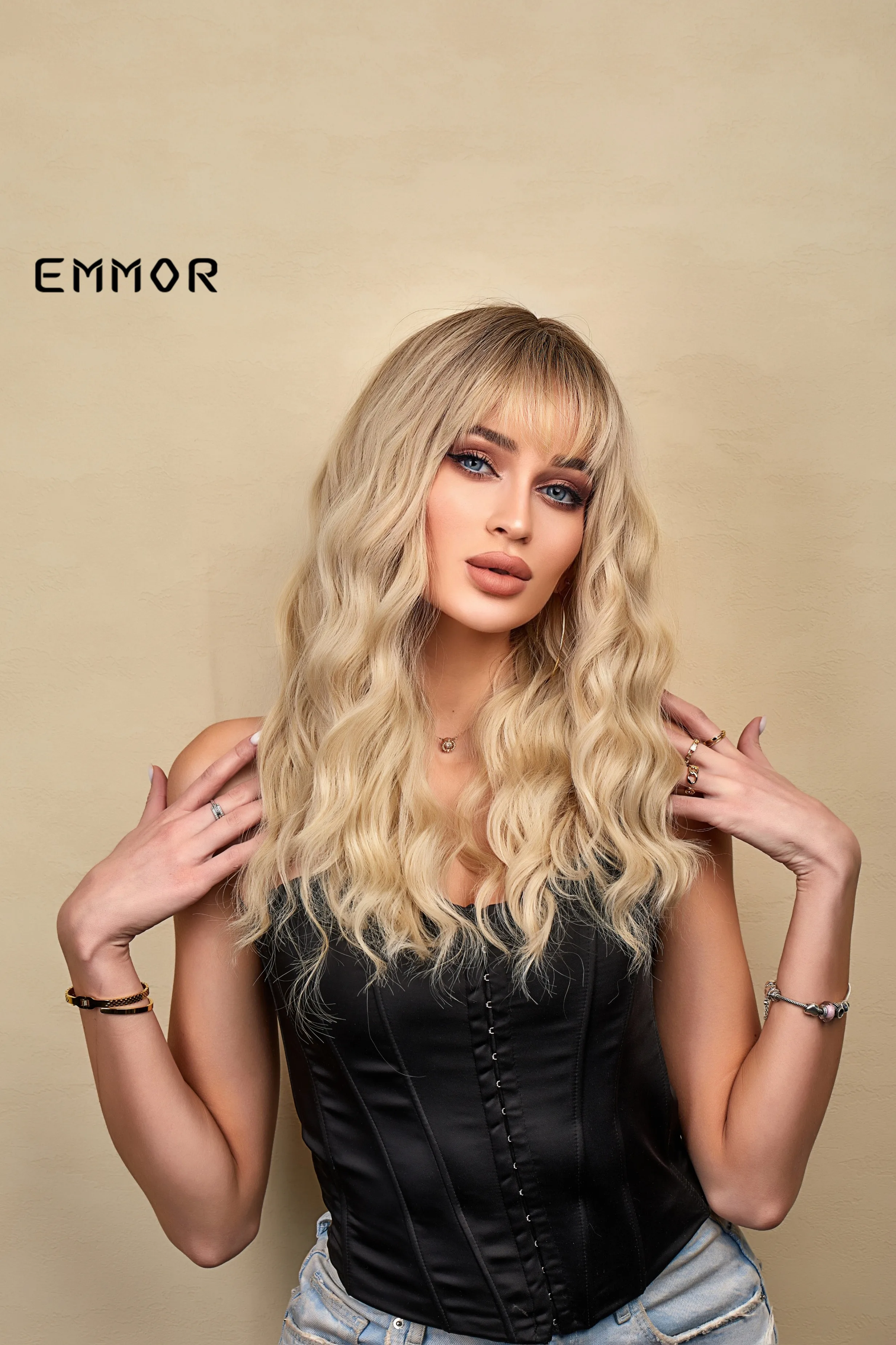 Emmor Synthetic Ombre brown to Light Blonde Hair Wig with Bangs Natural Wavy Wig for Women Cosplay Heat Resistant Fiber Wigs