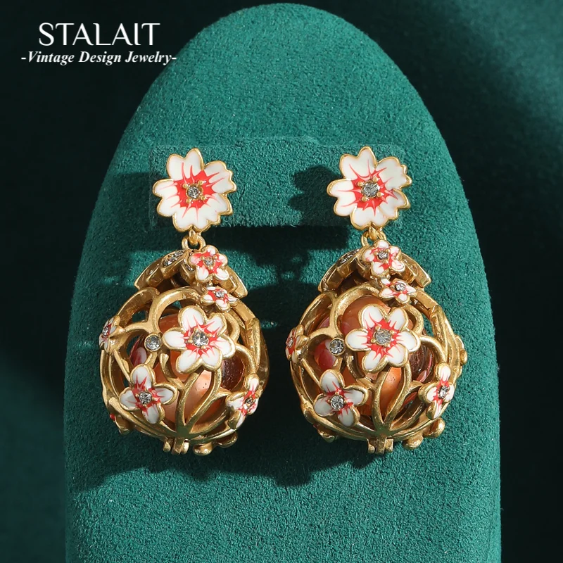 

Vintage Camellia Pink Earrings Flower Drop Dangle With Pearl Rhinestone Antique Gold Color Designer Luxury Jewelry High Quality