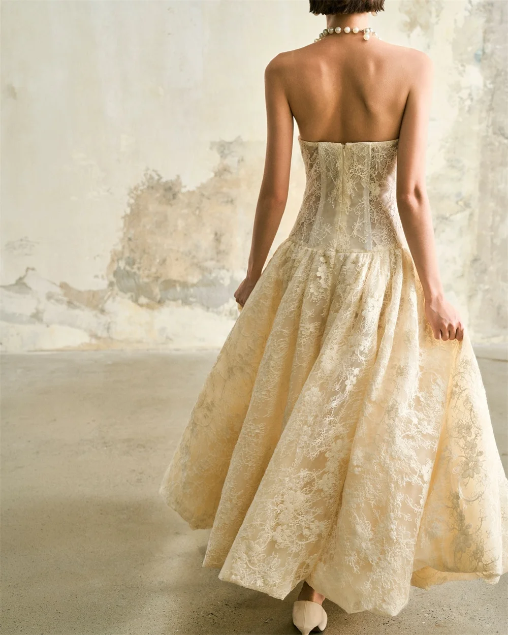 Tokyo Customized Strapless Floral Lace Corset Bubble Hem wedding dresses party dresses Beige Modern Formal Midi Bridal Dresses