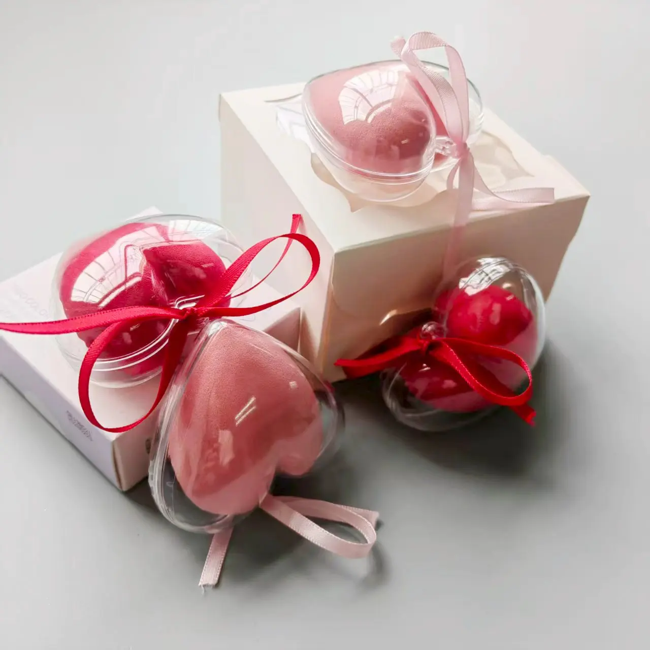 20 Pack Cute Heart Shape Beauty Sponges , Non-Absorbent Makeup Blender for Foundation, Soft Cosmetic Puff Gift Set