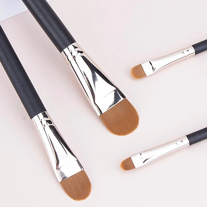 Ultradünne Foundation Concealer-Pinsel, 4 Größen, professionelle flüssige Foundation-Creme, weiches Haar, Make-up-Pinsel, Make-up-Werkzeuge