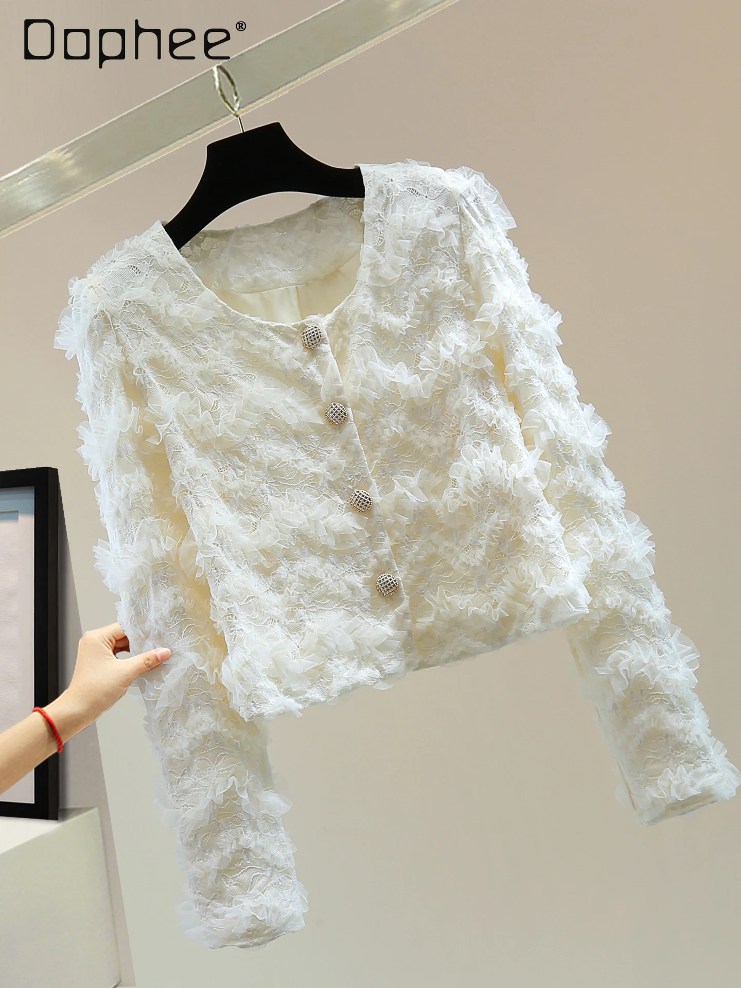 

2025 Autumn Korean Slimming High-Waisted Short Embroidered Lace Cardigan for Women Ruffled Edge Round Neck Long Sleeves Jackets