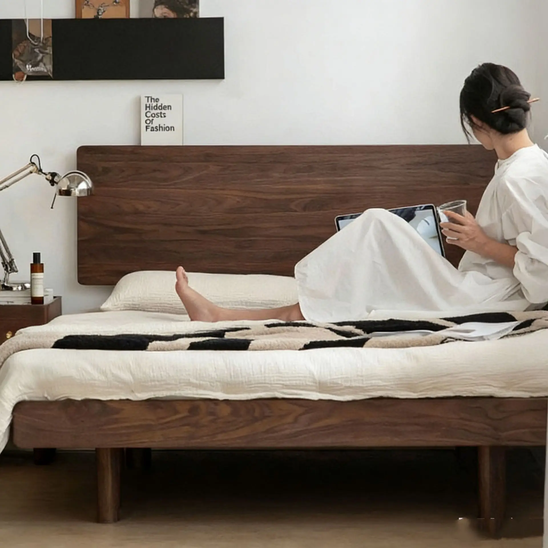 Black walnut suspended solid wood Japanese-style small apartment double cherry wood flush bed collapse rice