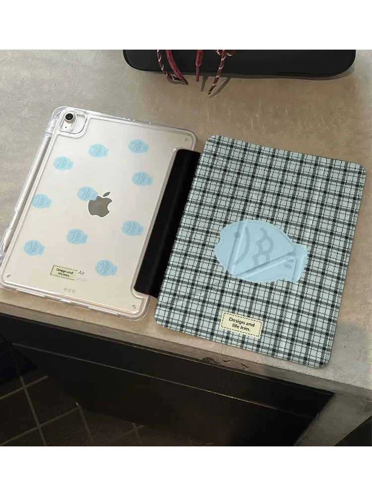 

Small Fish Grid Pattern iPad Case For iPad Pro 11 13in 2025 iPad Pro 12.9in Air7 10th 11th M4/5 Anti-fall Magnetic Buckle Cover