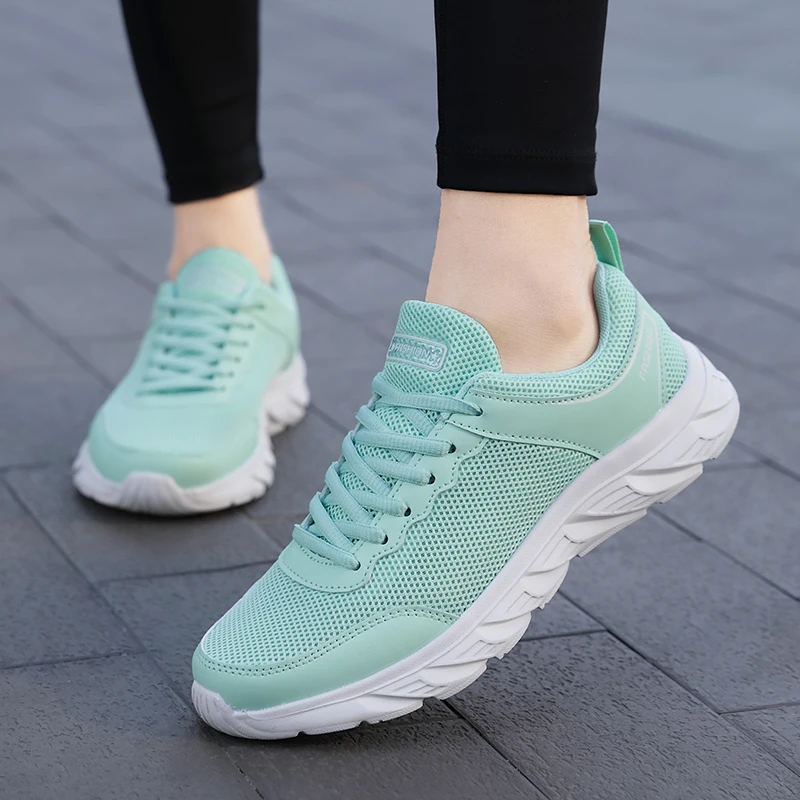 Cheap Women's Running Shoes Summer Breathable Mesh Sneakers Women Lightweight Outdoor Sports Shoes Big Size 42 Zapatos De Mujer