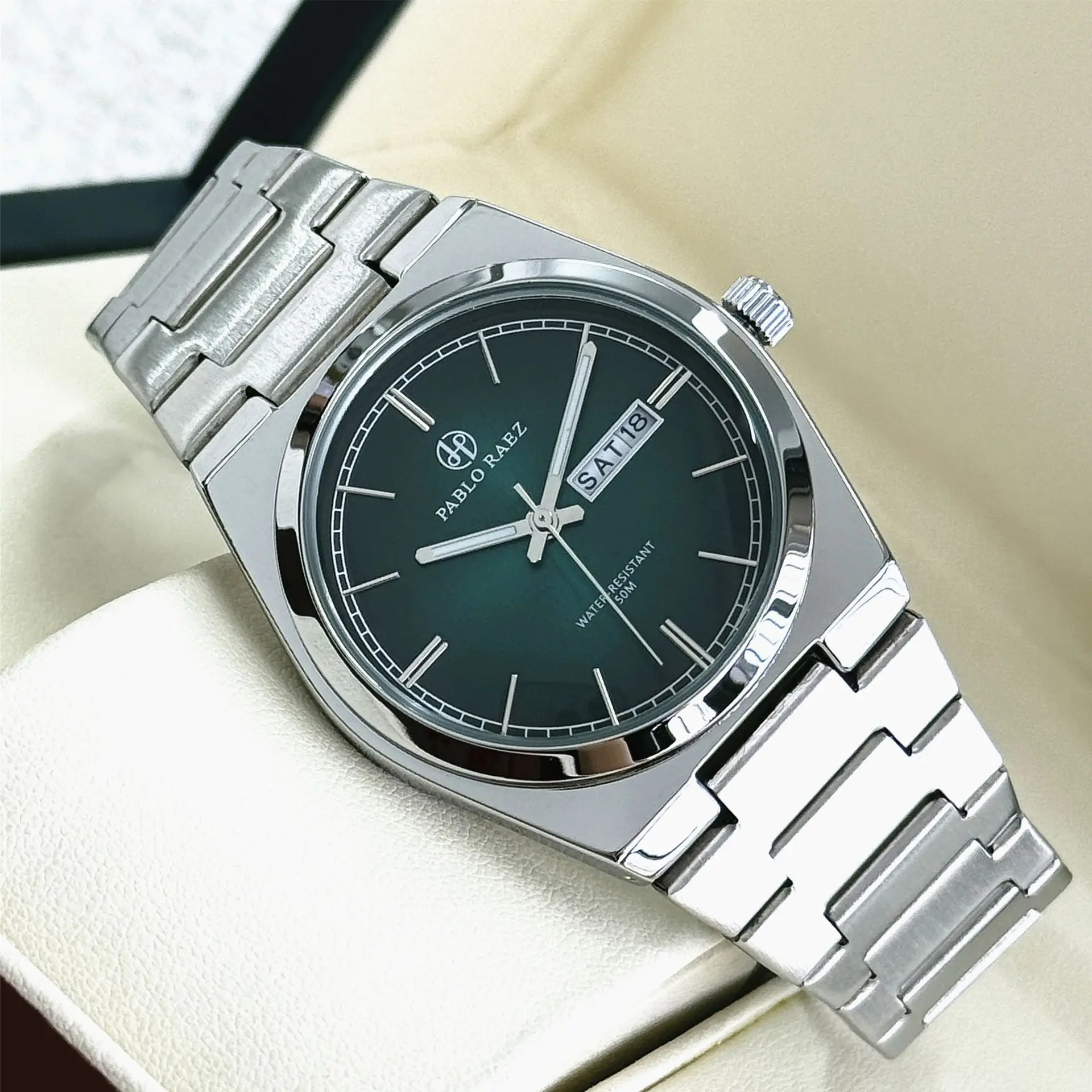 PABLO RAEZ Steel Man Watch 2026 New Gradient Green Dial Butterfly Clasp Dual Calendar P36