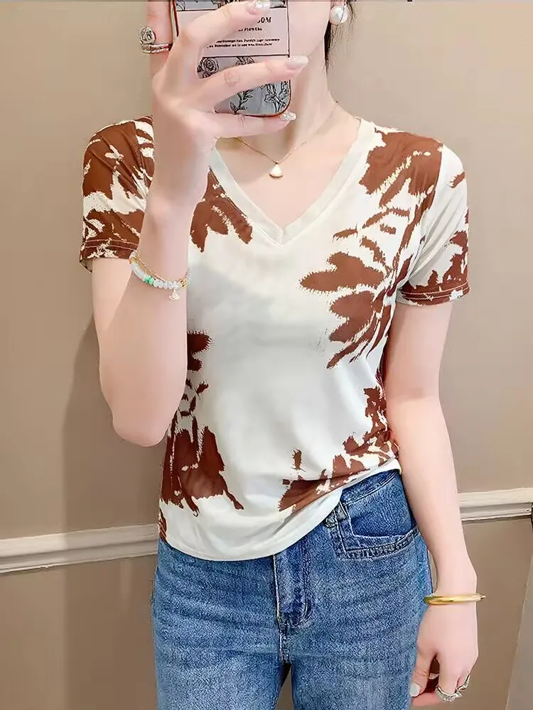 2025 새로운 도착 사무실 적절한 트렌드 높은 스트레치 티셔츠 봄 여름 여성 짧은 소매 v 넥 간단한 인쇄 잎
