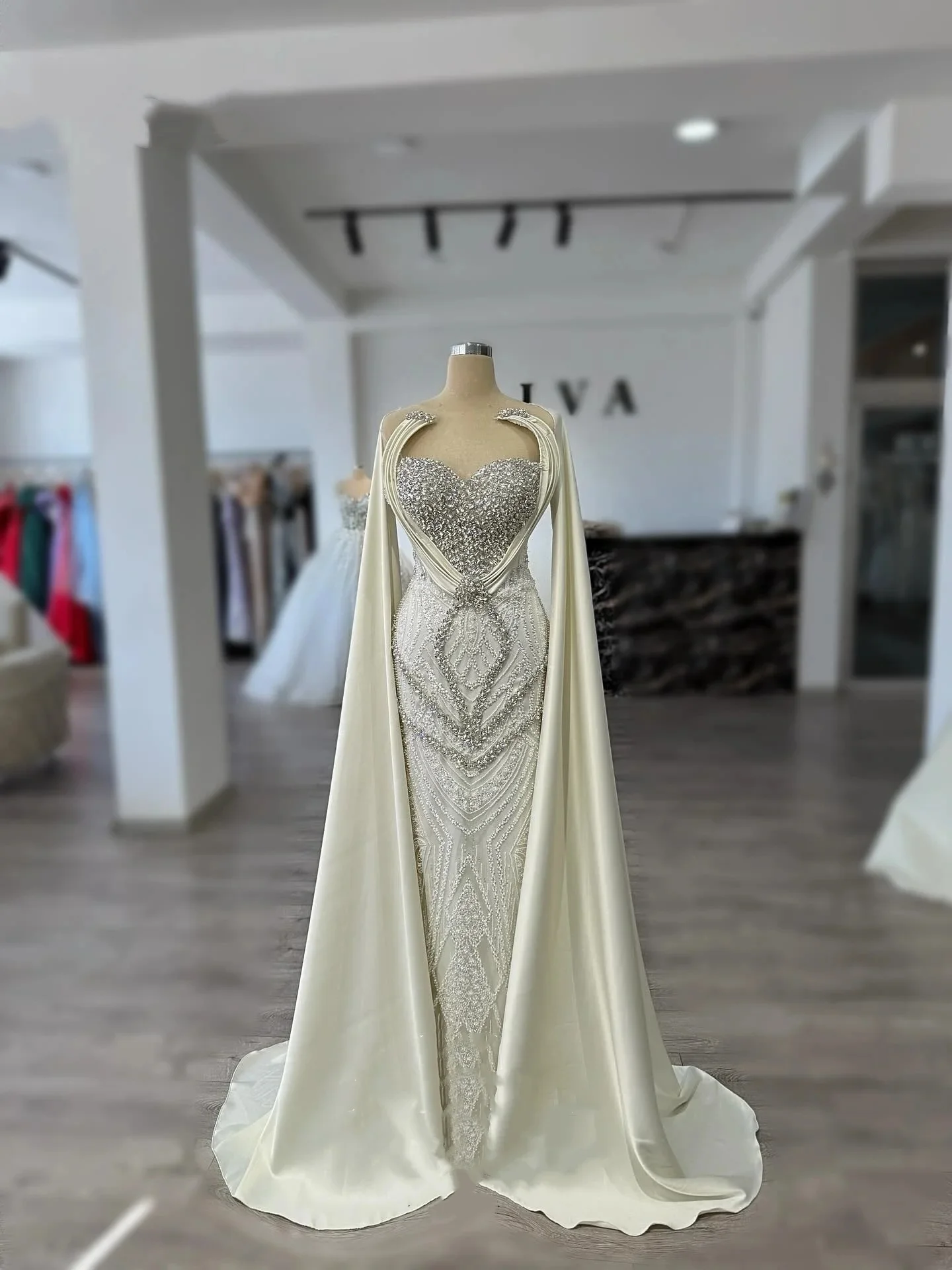 Unique Crystal Beading Wedding Dresses O Neck Bridal Gowns with Cape Sleeves Mermaid Princess Customized Vestidos De Novia