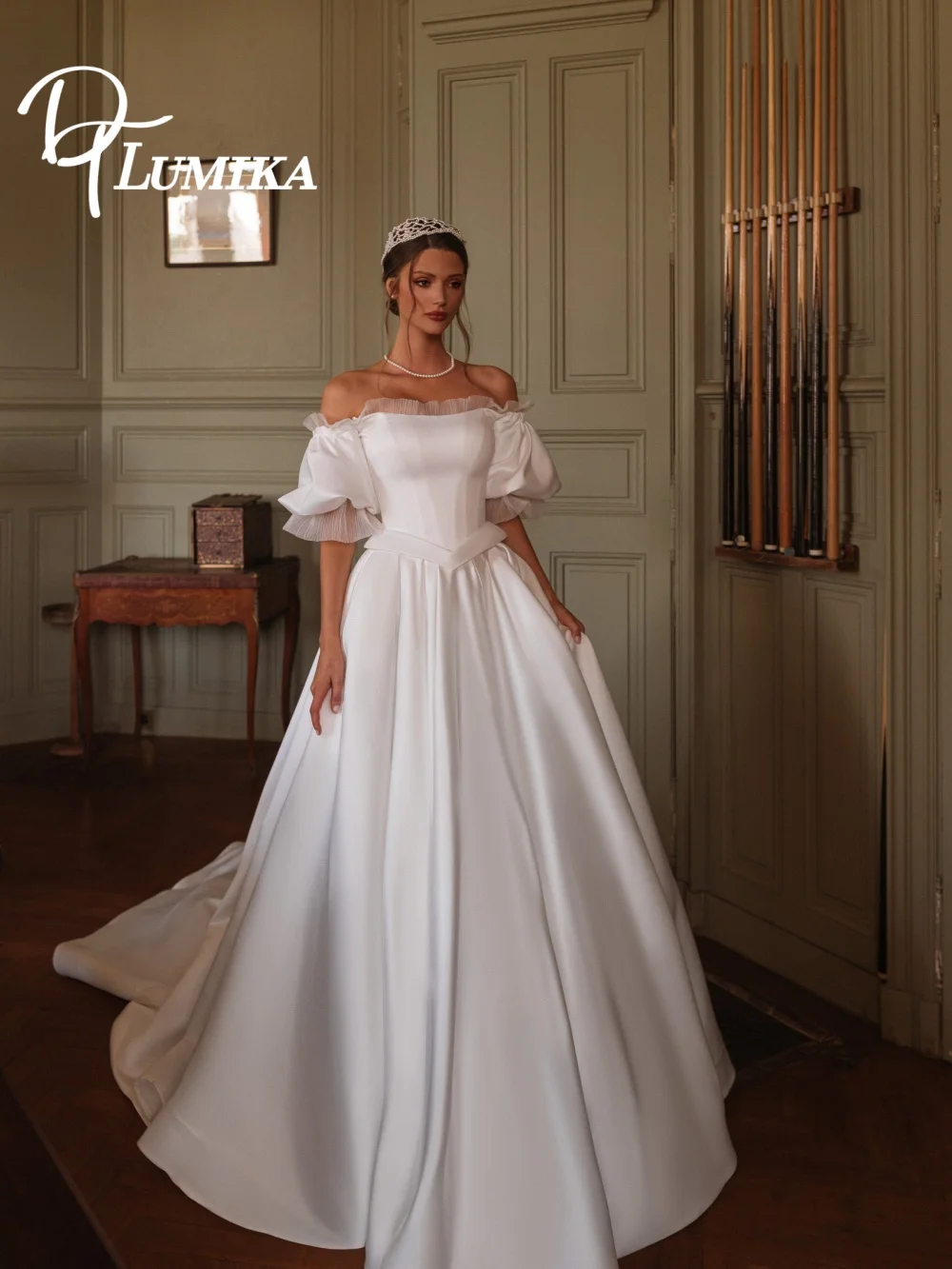 

Elegant Off-Shoulder Puff-Sleeve Wedding Dress 2026 Romantic Church Bridal Gown Luxurious Satin Floor-Length Bridal Dress