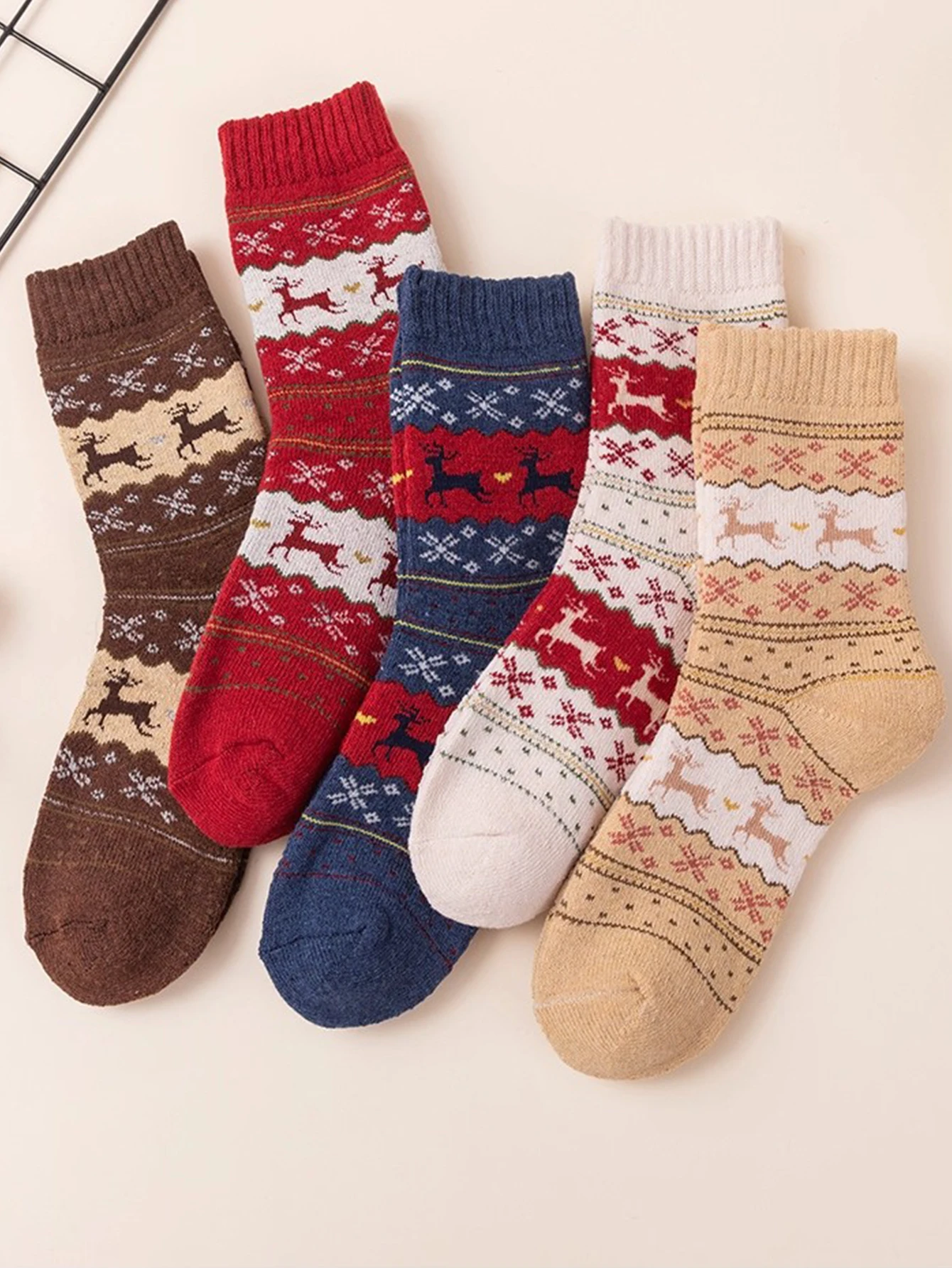 

New Year Cartoon Christmas Socks Funny Elk Snowman Santa Claus Candy Socks Woman Warm Kids Christmas Gift Crazy Socks