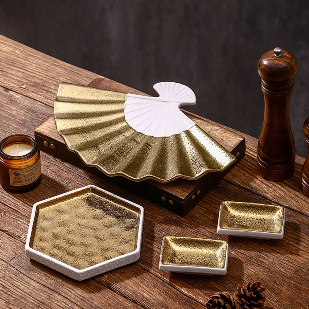 

Ceramic Electroplated Fan Shaped Sushi Plate Japanese Style Porcelain Serving Tray for Sushi Sashimi Salad Dumpling Snack