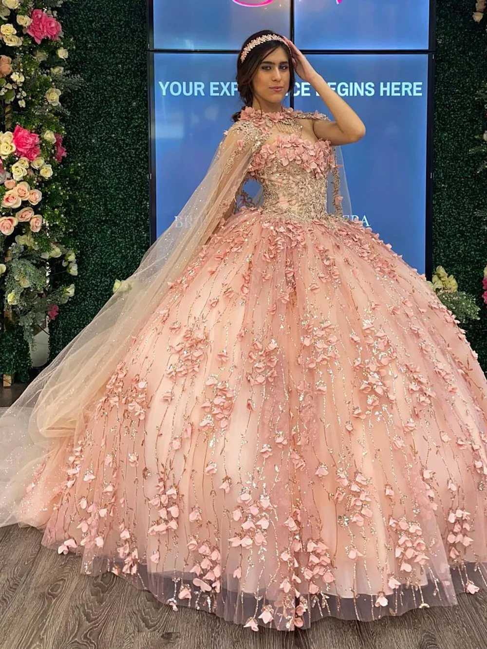 Pink Rose Gold Quinceanera Dresses For Women Ball Gown With Cape Luxury Tulle 3D Floral Appliques Beaded Sweet 16 Dress