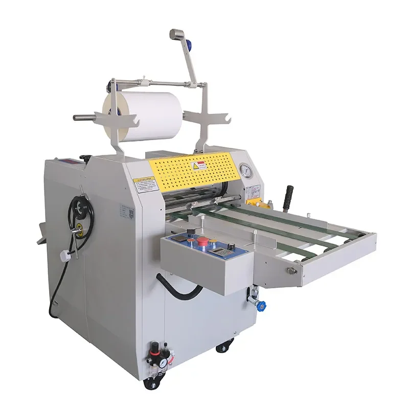 Senwei 390C Hydraulic Laminating Machine Oil Warm Laminating Machine A3 Automatic Pull Off Slitting Surface Laminating
