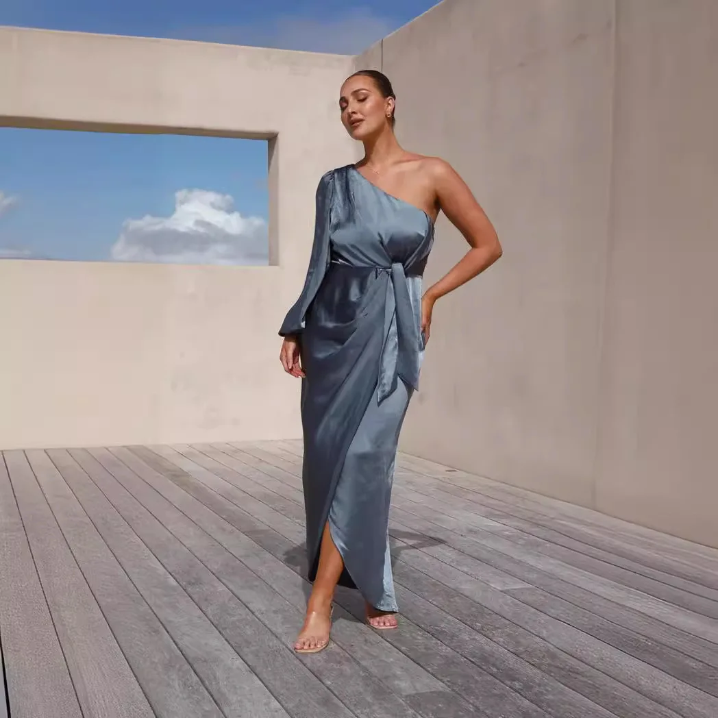 25 anni Abito sexy con maniche a lanterna in raso con spalline asimmetriche e cravatta in vita per le donne Nuovo stile - 23125