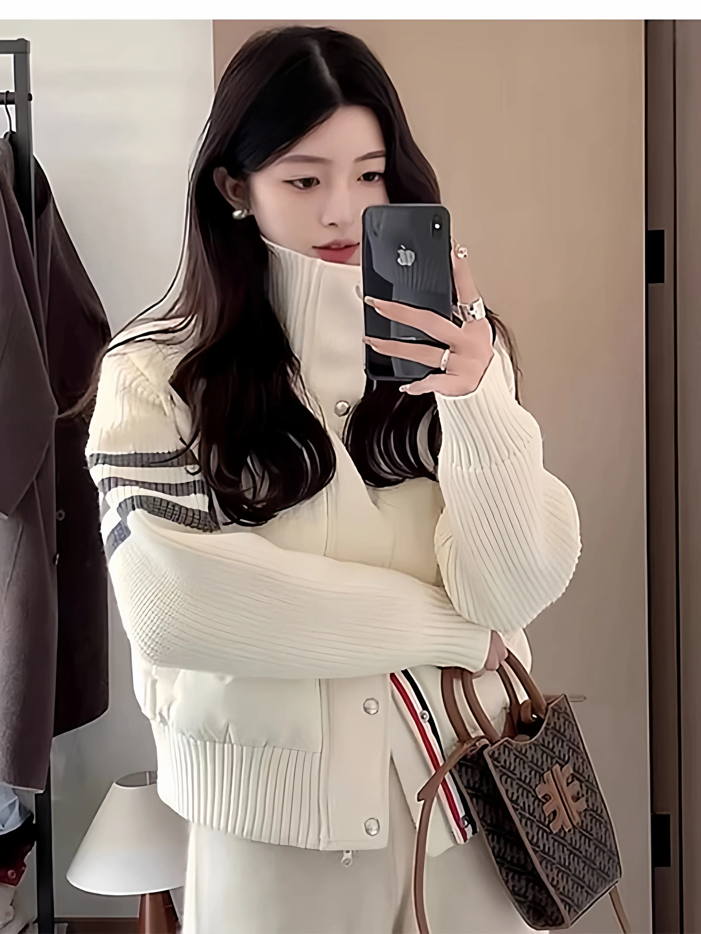 Faionable ort gebreide opstaande kraag tee bars dames dons Jaet 2025, herfst winter nieuwe Sle witte Du veren jas