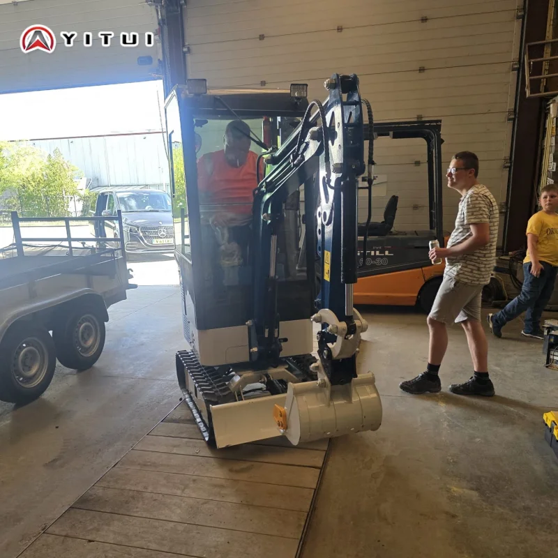 Escavatore cinese economico Ce Epa Euro 5 Piccolo escavatore Nuovo Micro Bagger Kubota Motore Epa Mini escavatore 2 tonnellate Fabbrica personalizzata