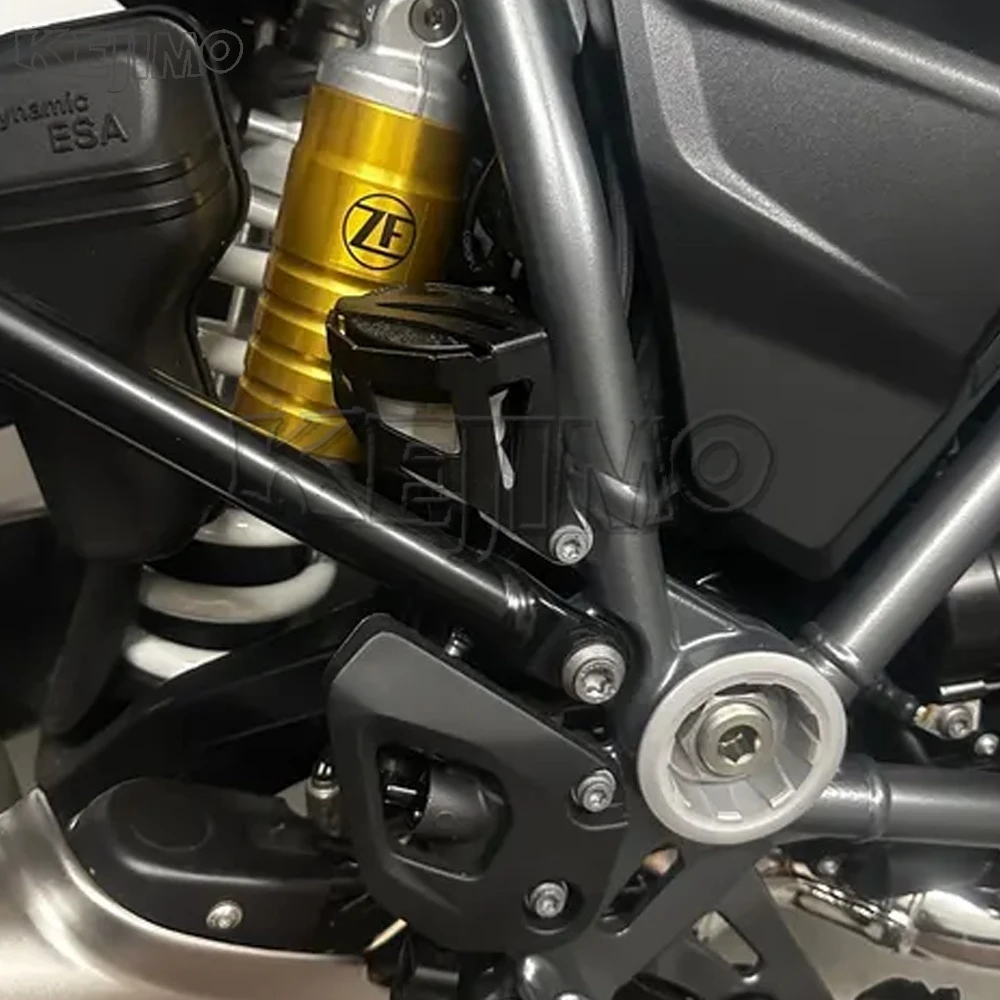 

FOR BMW R1200R R1200RS 2013-2018 R1250R R1250RS 2019 -2025 Rear Brake Reservoir Guard Oil Tank Protector Cover R1250GS 2019-2023